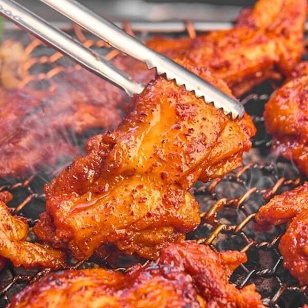 우주스토어,[예찬] 구워먹는 닭다리살 간장맛 550g x 2팩 (총 1.1kg)